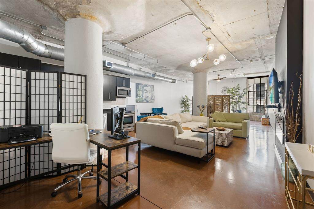 1122 Jackson Street - Photo 1