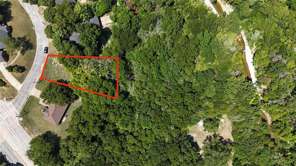 509 Parkwood Drive - Photo 1