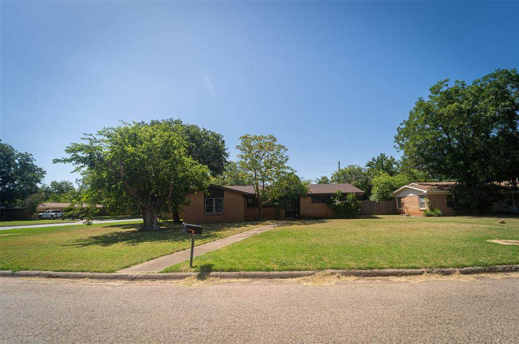 3301 Green Acres Road - Photo 1