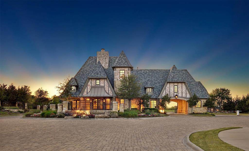 875 Lilac Lane - Photo 1