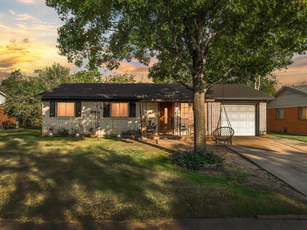 4312 Greenbriar Drive - Photo 1