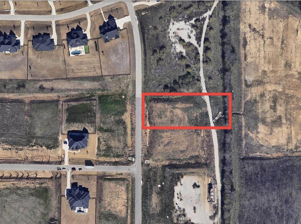 1565 Sutherland - Photo 1