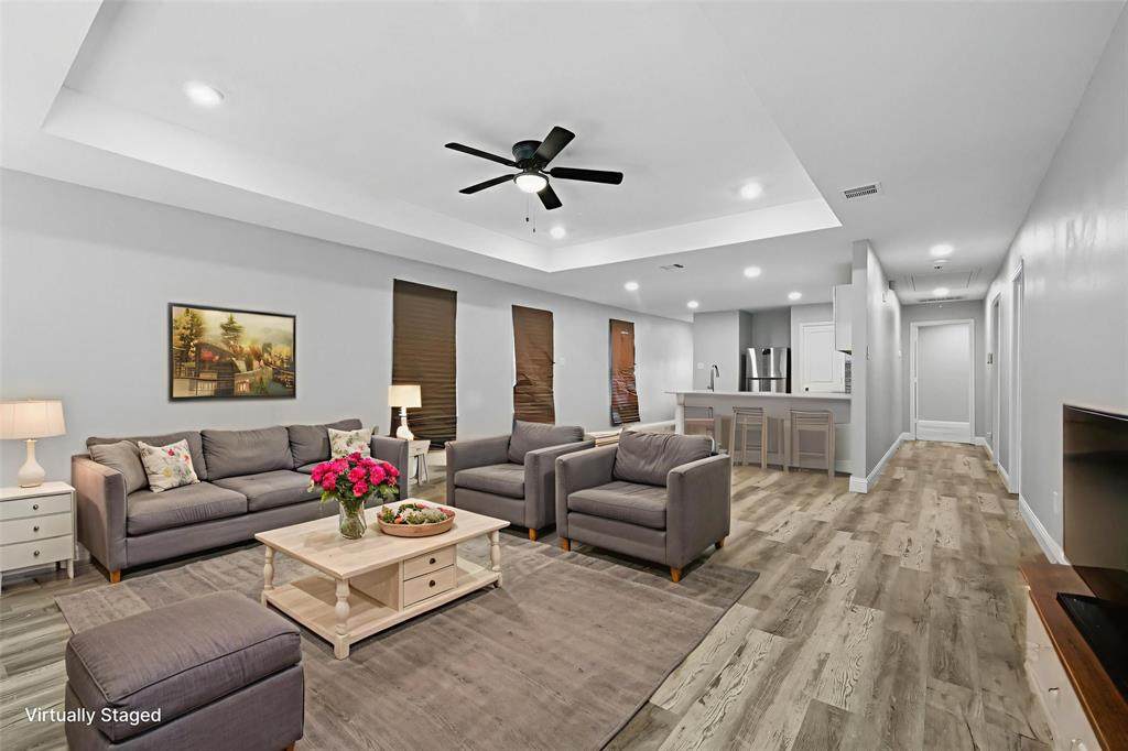 3906 Roberts Avenue - Photo 1