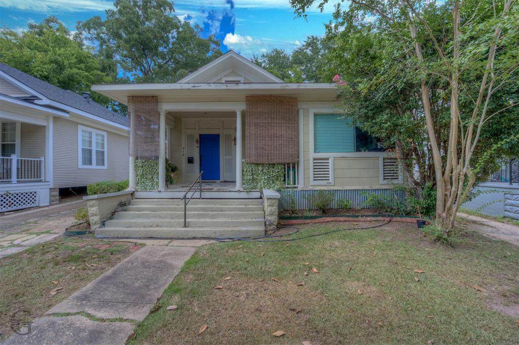 918 Fairview Street - Photo 1