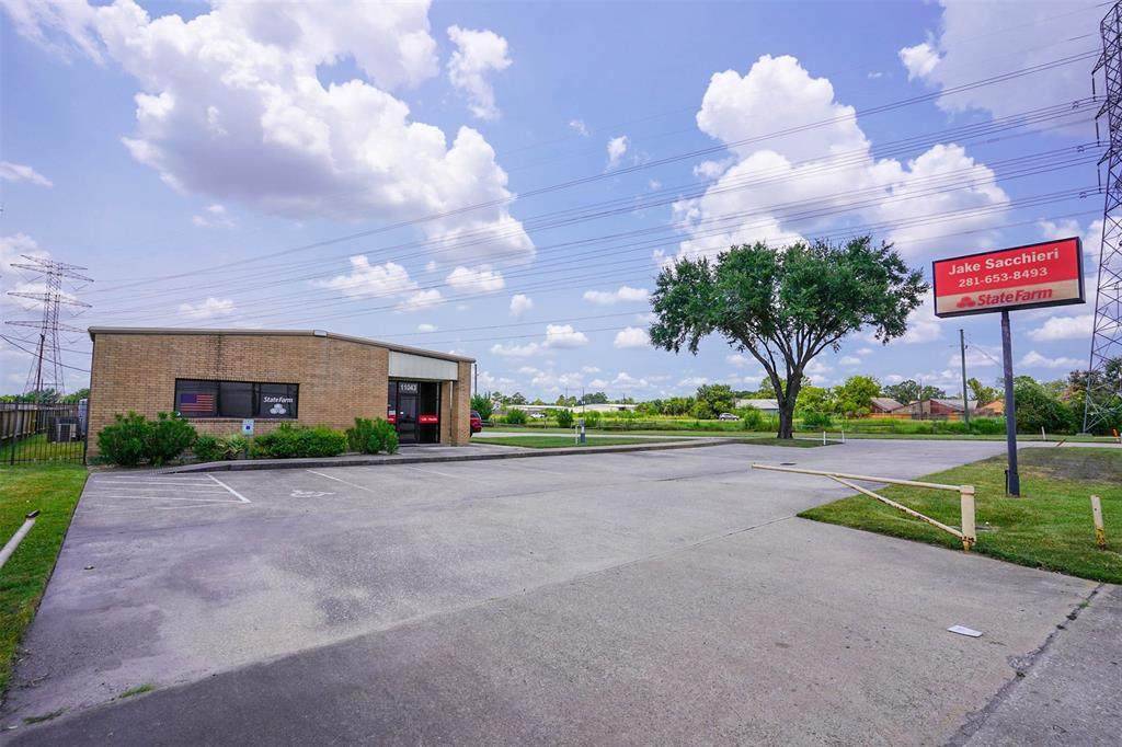 11043 Jones Road - Photo 1