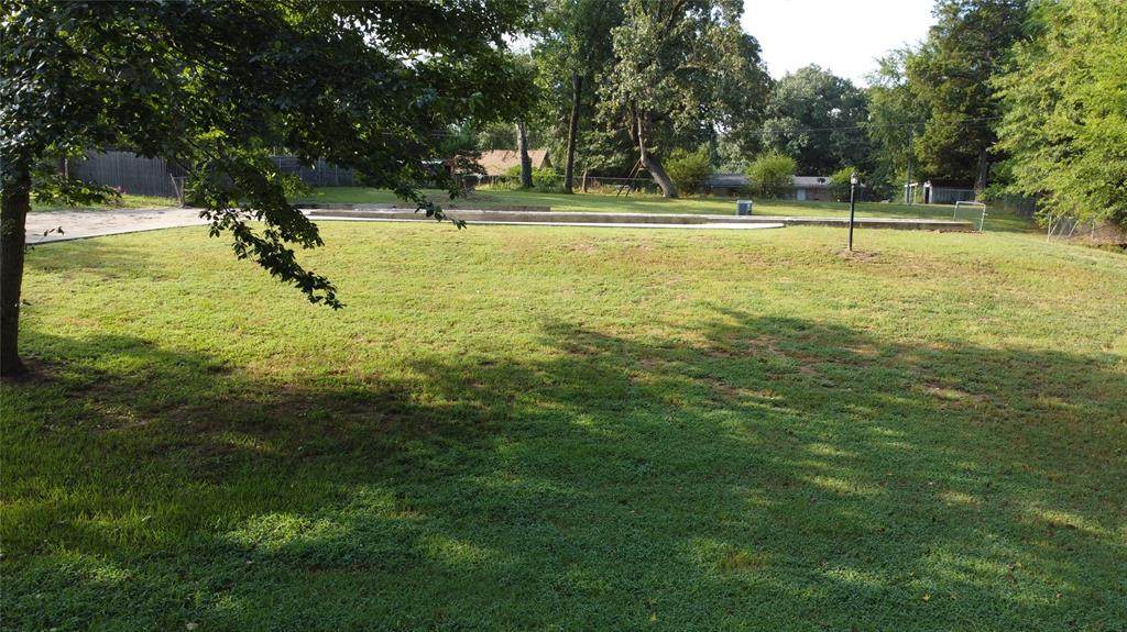 606 Rosemary Lane - Photo 1