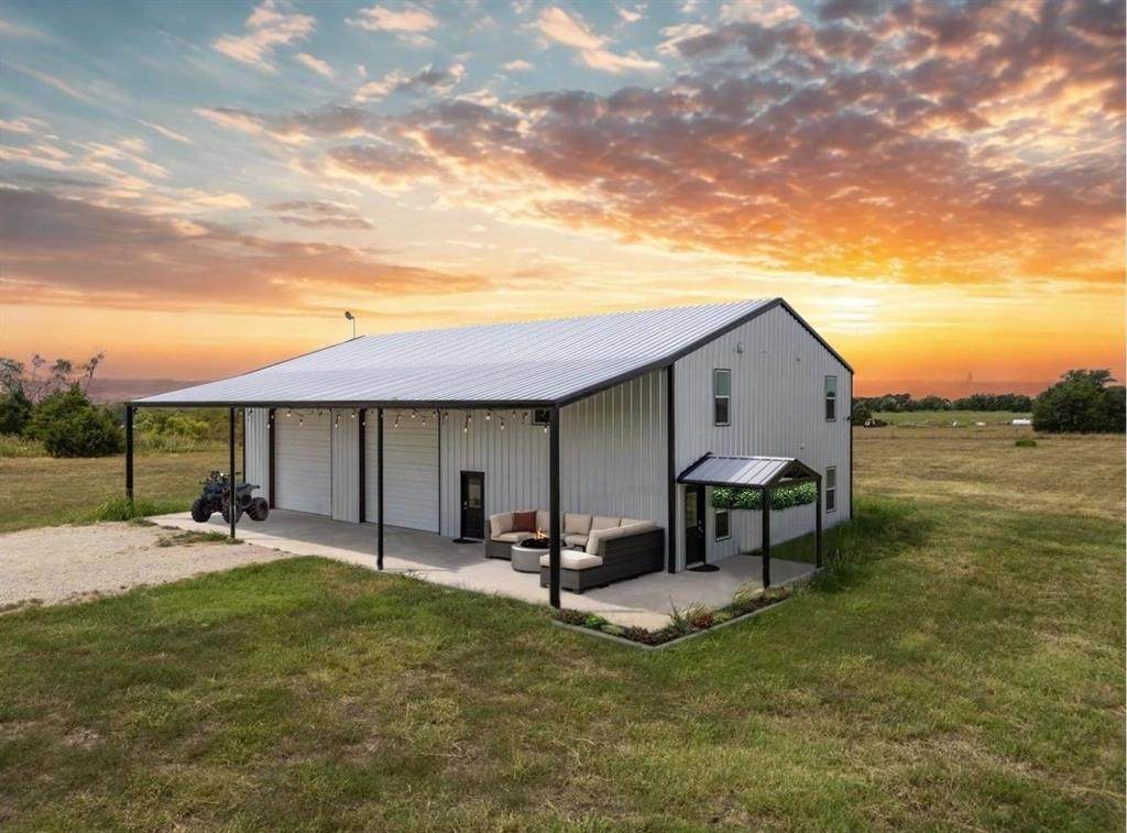 2922 Pvt Rd 5786 - Photo 1