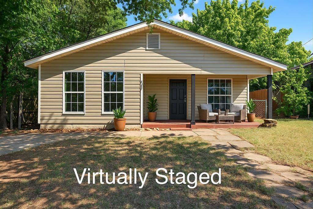 205 Bond Street - Photo 1