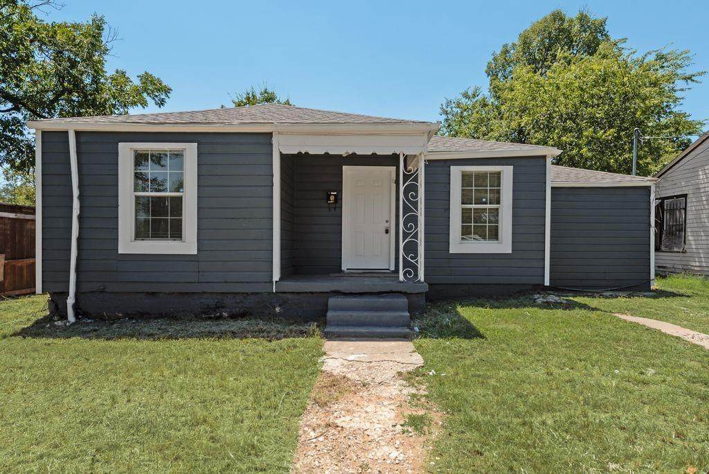 3916 Avenue H - Photo 1