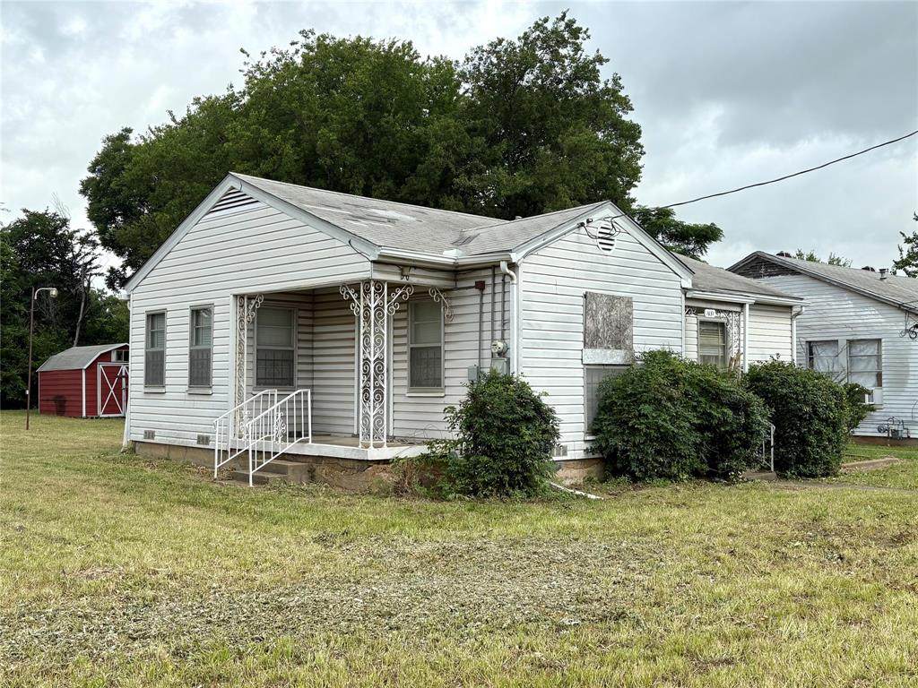 1651 Montclair Avenue - Photo 1