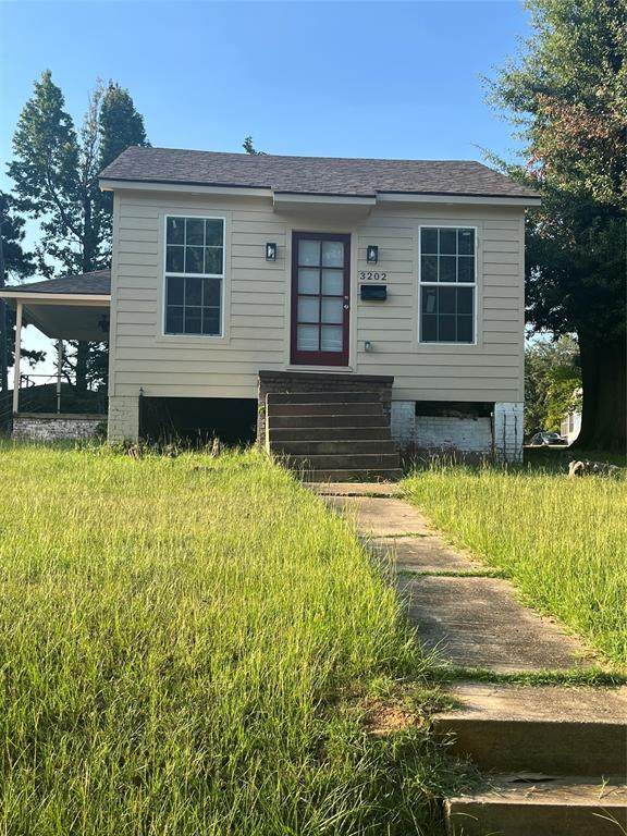 3202 Frederick Street - Photo 1