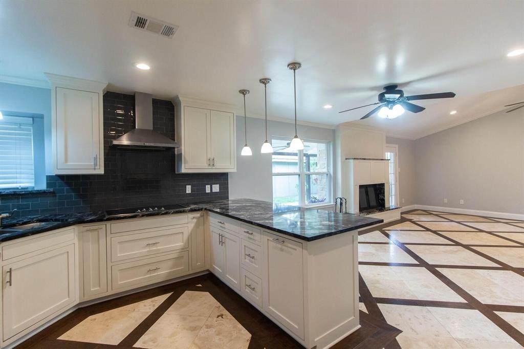 7813 Creek Wood Drive - Photo 1