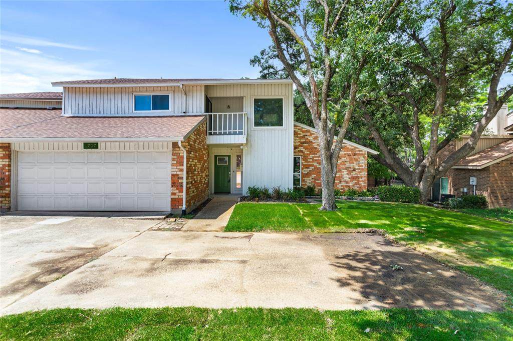 1707 Marsh Lane - Photo 1