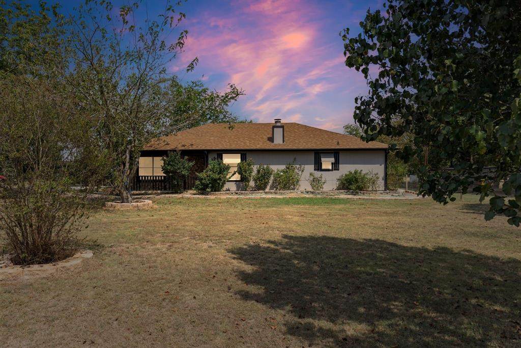 811 County Road 3341 - Photo 1