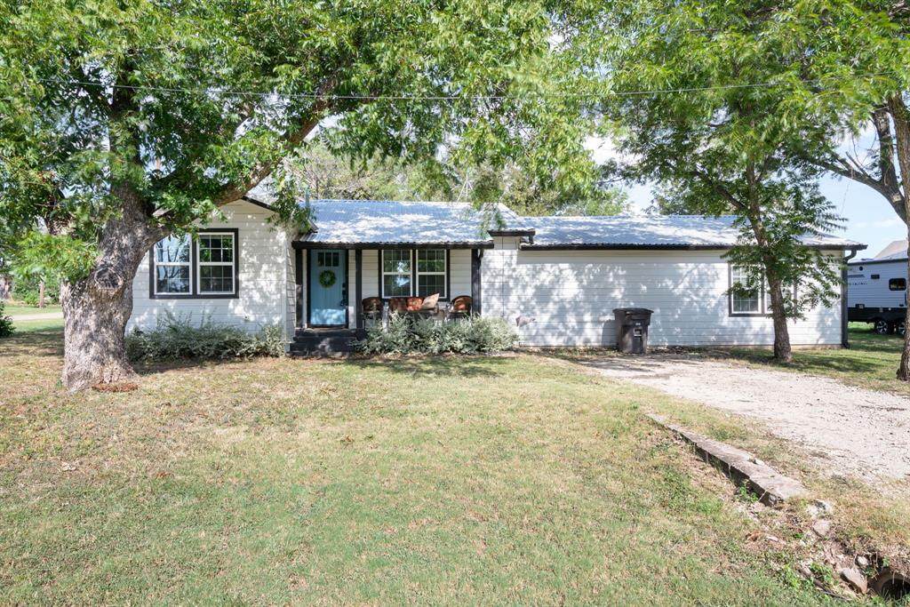 403 5th Street - Photo 1