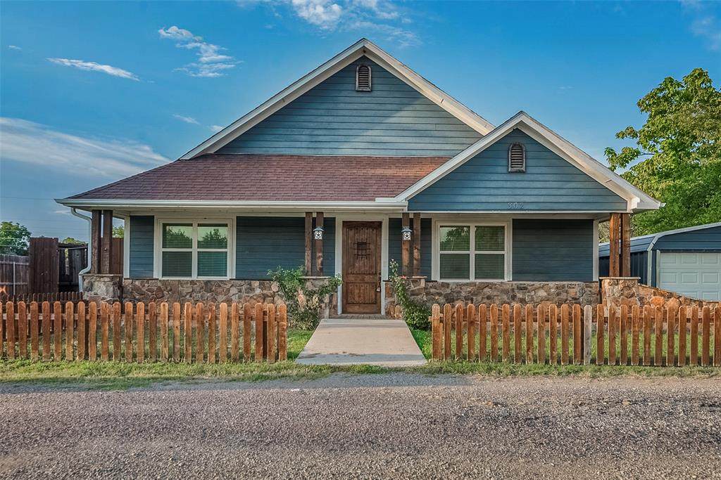 302 Front Street - Photo 1