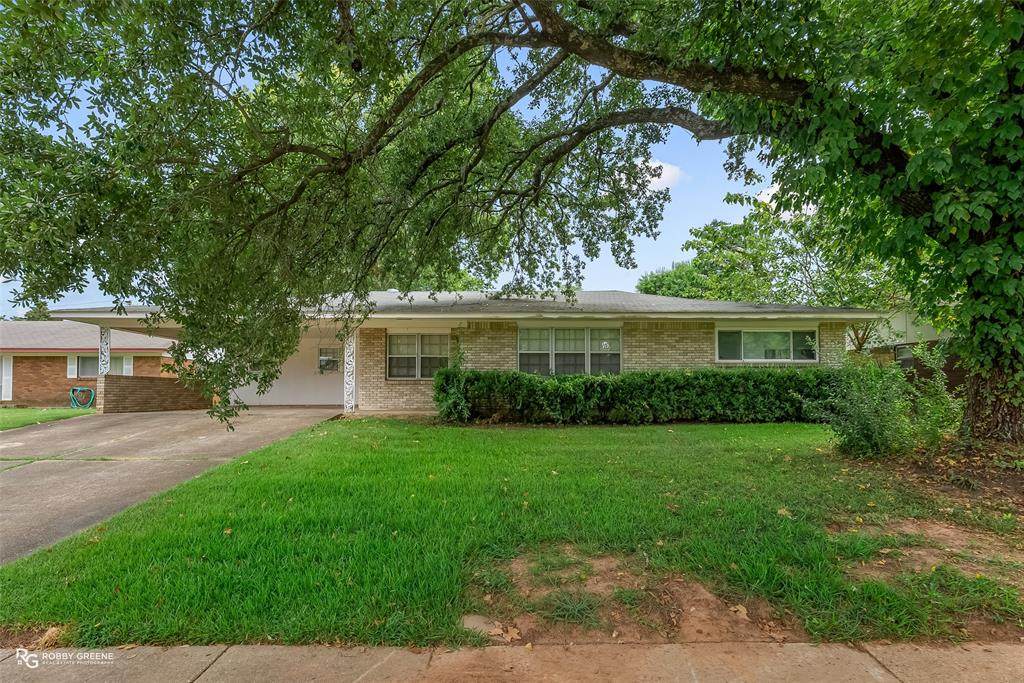 1906 Ray Avenue - Photo 1