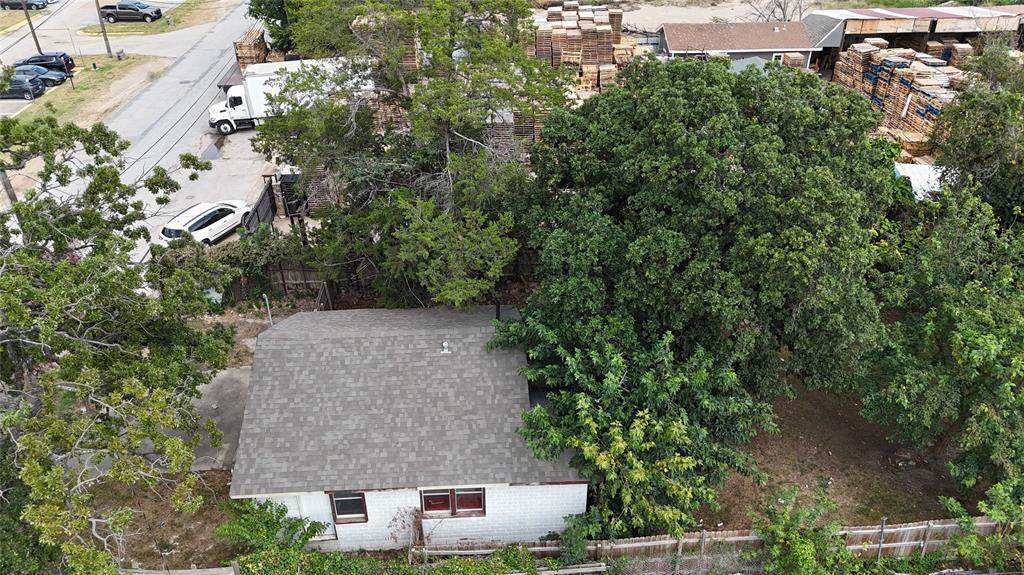 10524 Luna Road - Photo 1