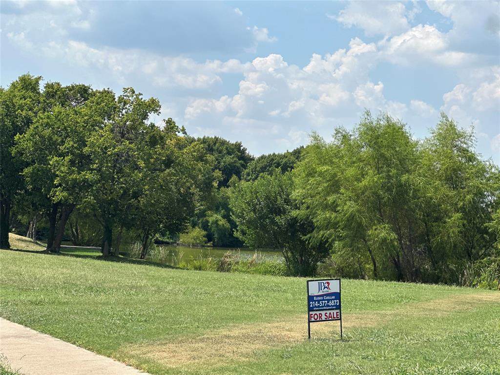 1608 Lakeview - Photo 1