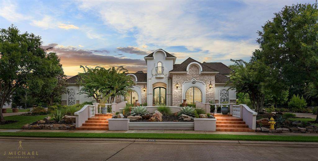 608 Enchanted Lane - Photo 1