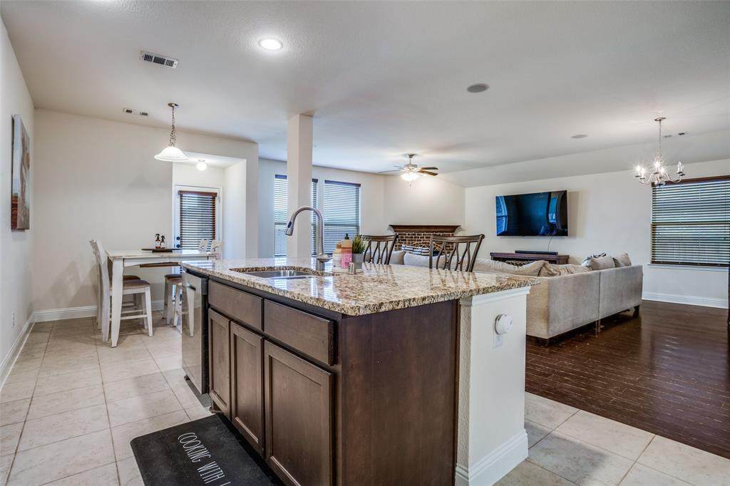 512 Barnstorm Drive - Photo 1