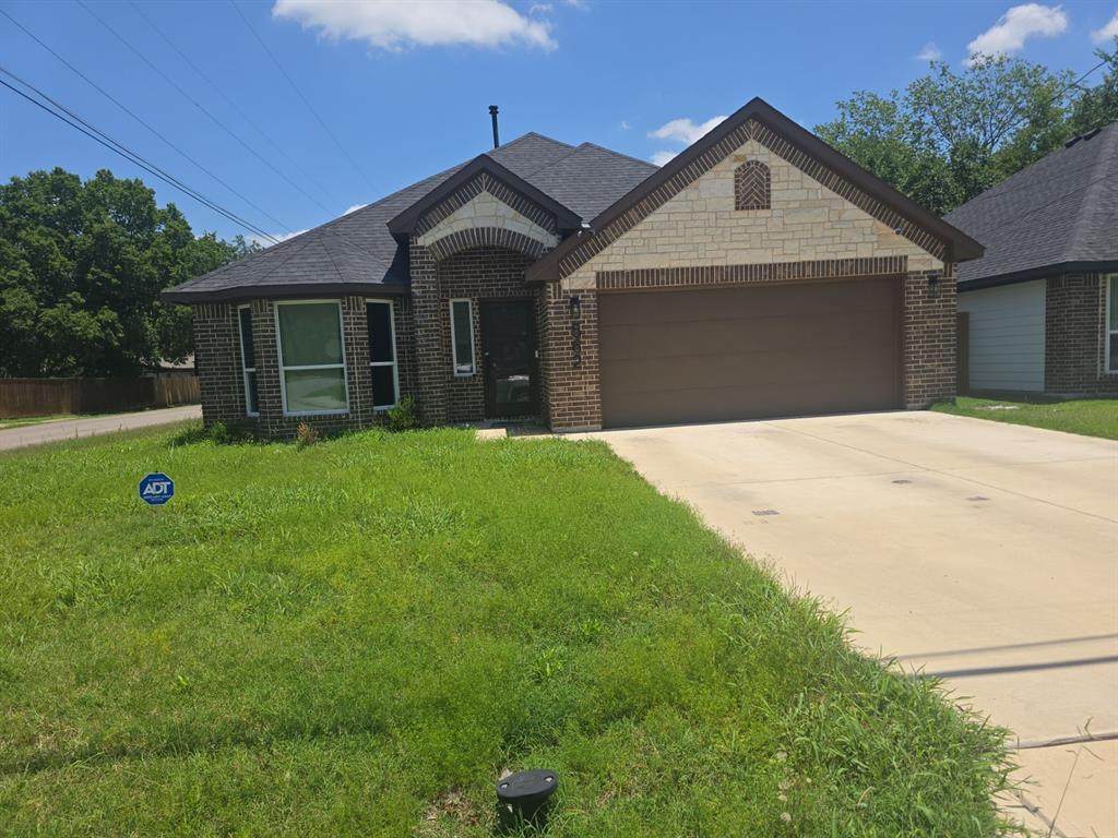 562 Jonelle Street - Photo 1