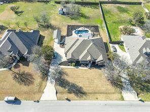 250 Parker Oaks Lane - Photo 1