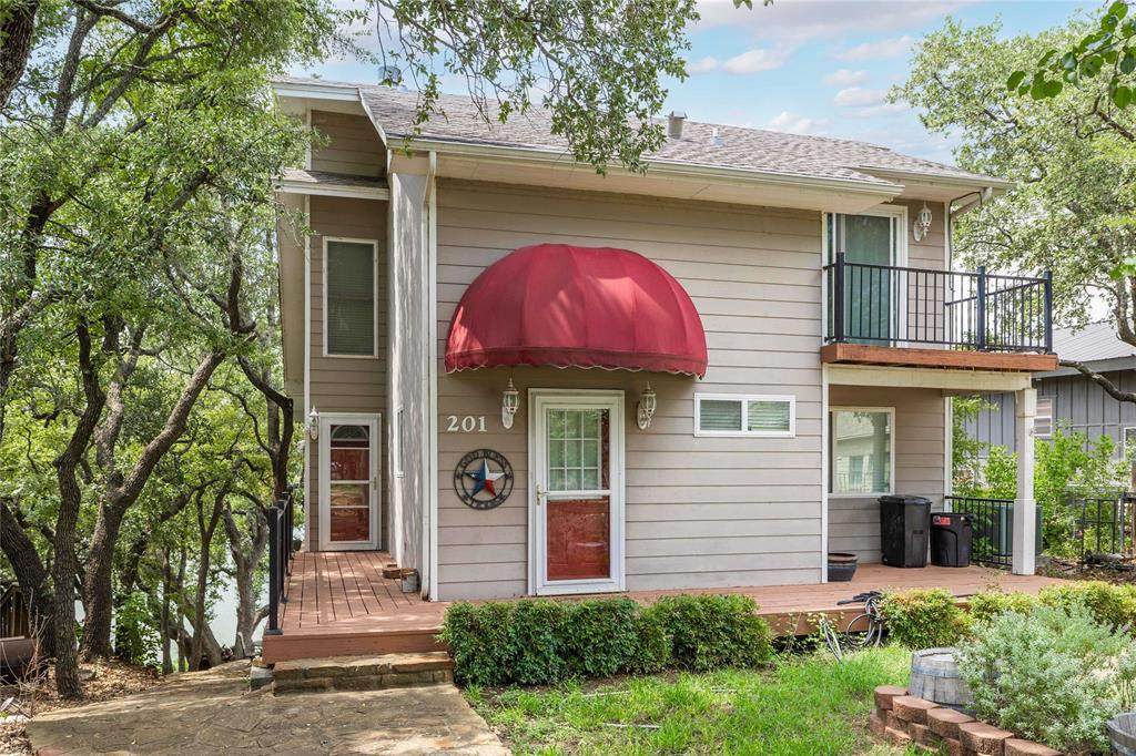 201 Cove Circle - Photo 1