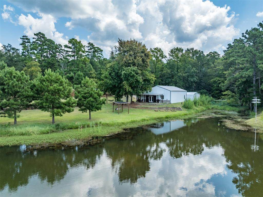 240 Private Road 5515 - Photo 1