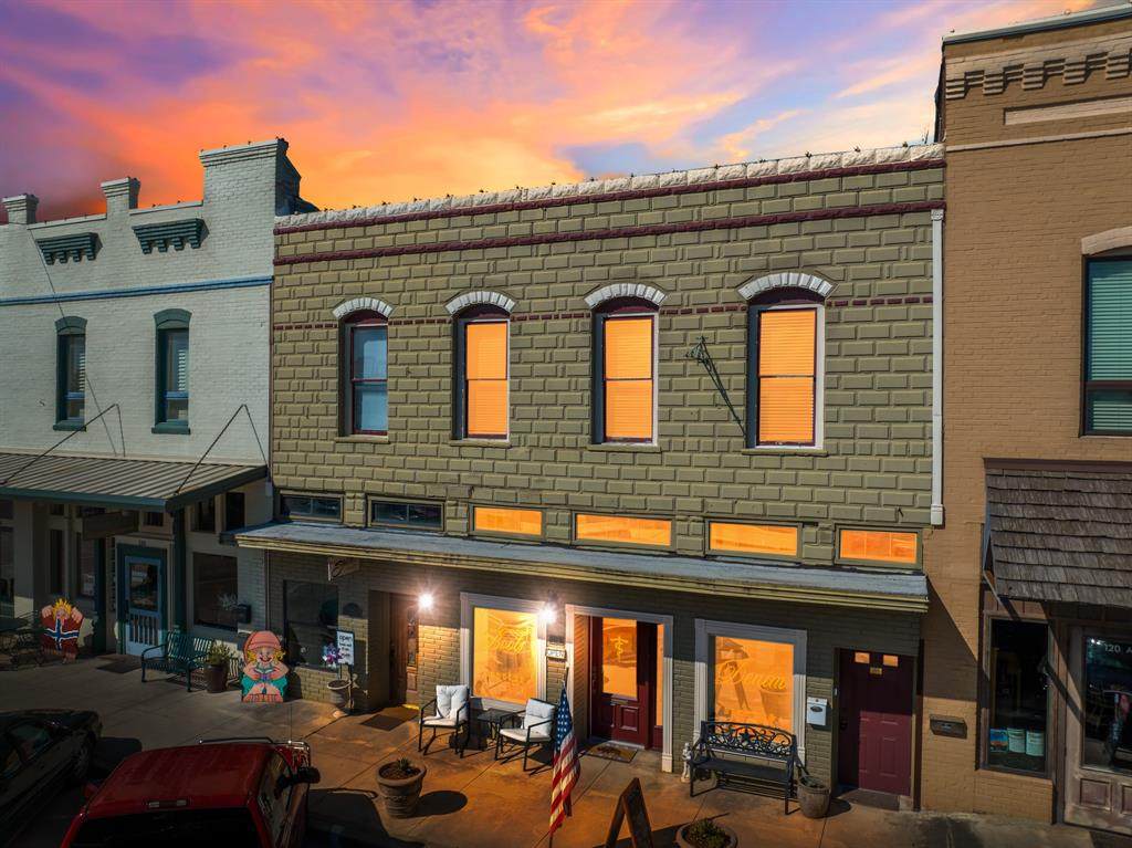 114 Avenue D - Photo 1