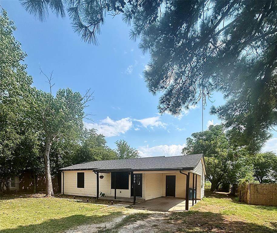 806 Beth Street - Photo 1