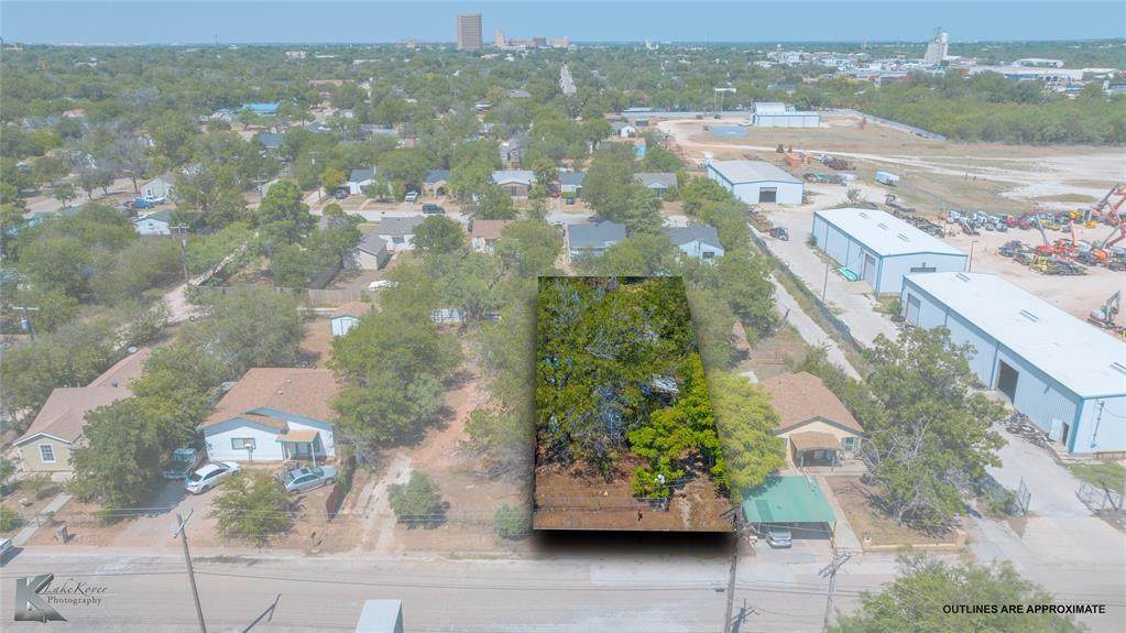 818 18th Street - Photo 1