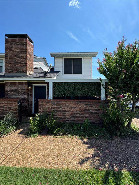 3634 Greenacres Place Drive - Photo 1