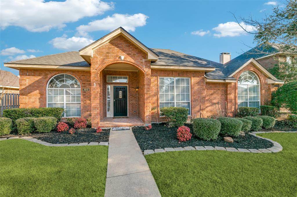 1913 Smith Drive - Photo 1