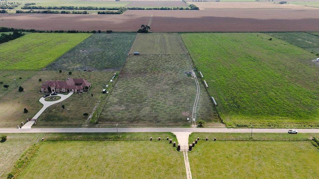 1901 Hunsucker Road - Photo 1