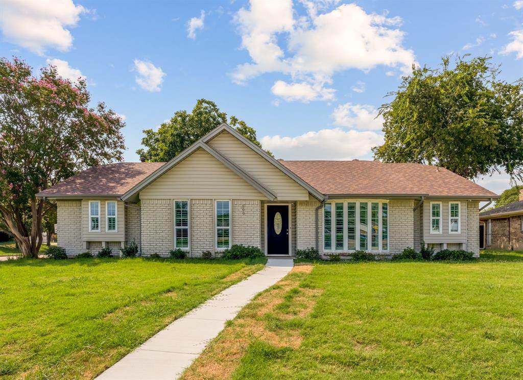 900 Lexington Drive - Photo 1