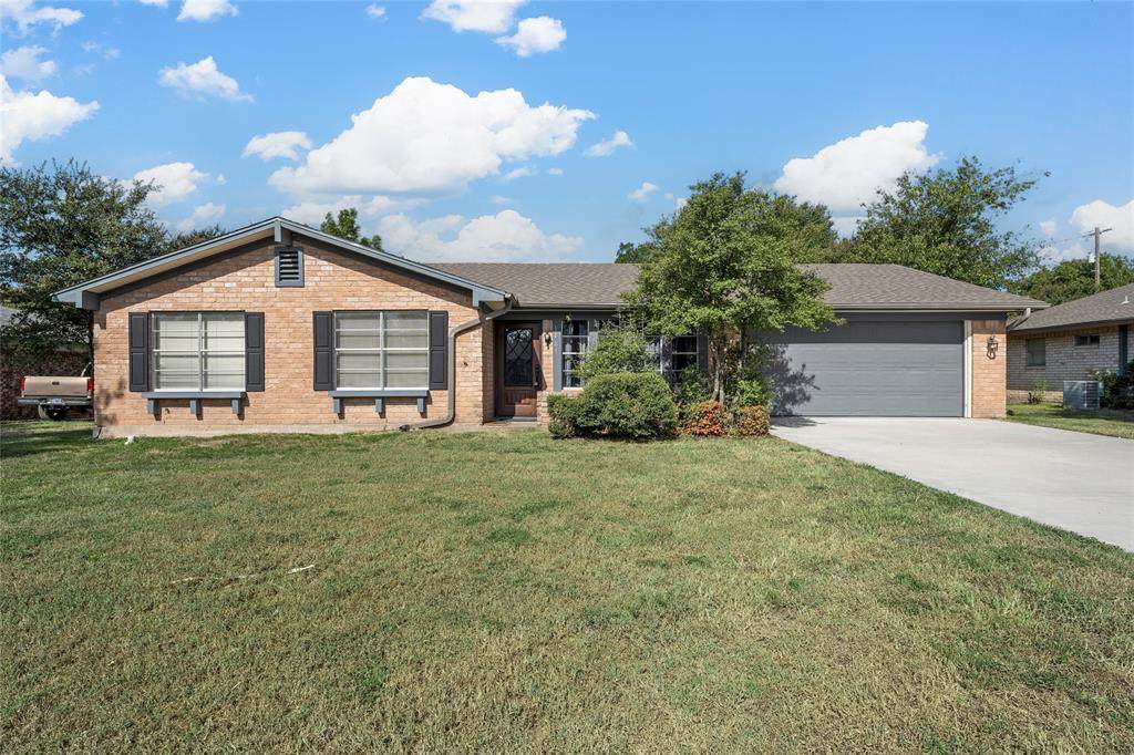 1405 Northridge Street - Photo 1