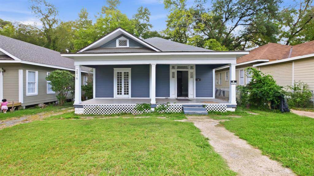 2416 Highland Avenue - Photo 1