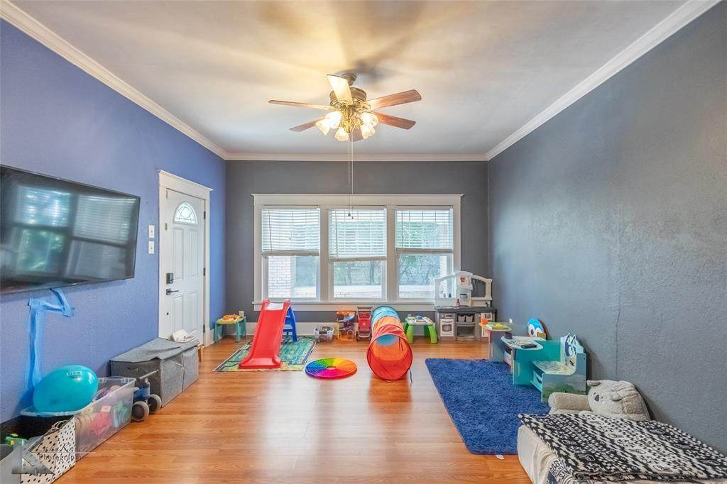 772 Mulberry Street - Photo 1