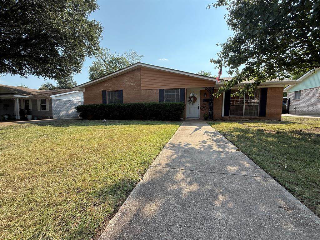 1000 Melrose Drive - Photo 1