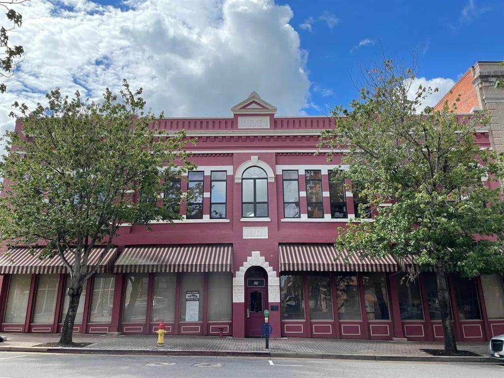 712 Milam Street - Photo 1