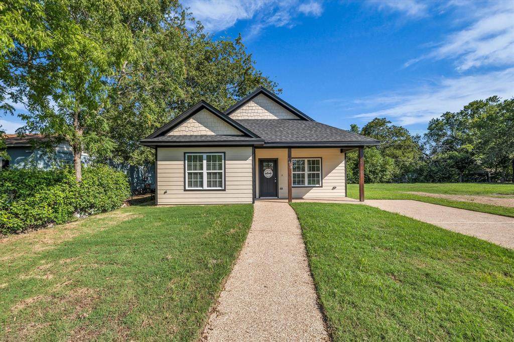 1008 Martin Avenue - Photo 1