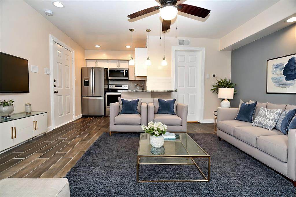 9821 Walnut Street - Photo 1