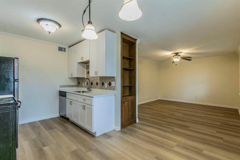 1214 Baylor Avenue - Photo 1