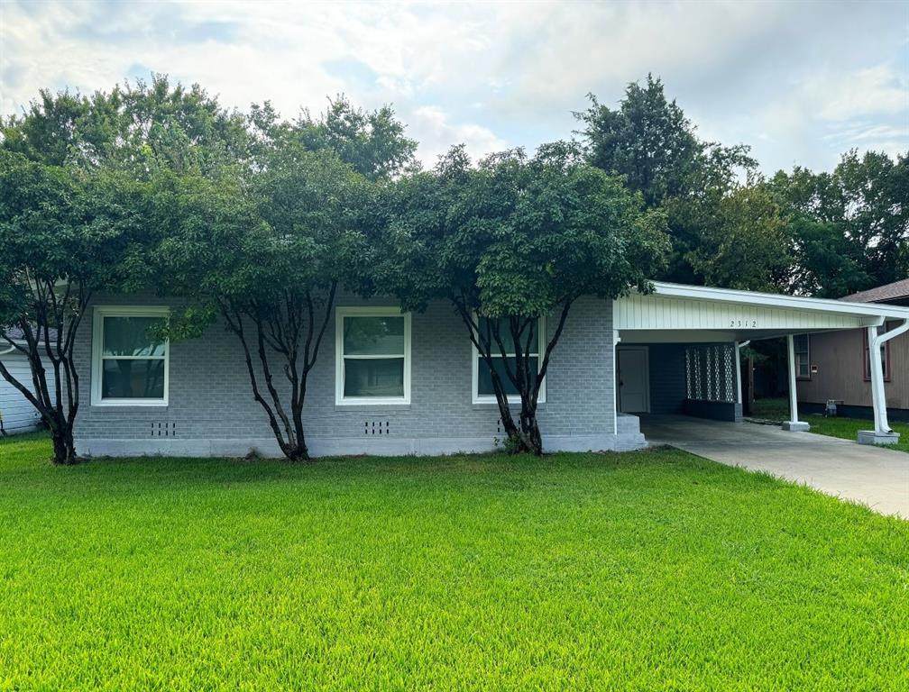 2312 Shannon Street - Photo 1