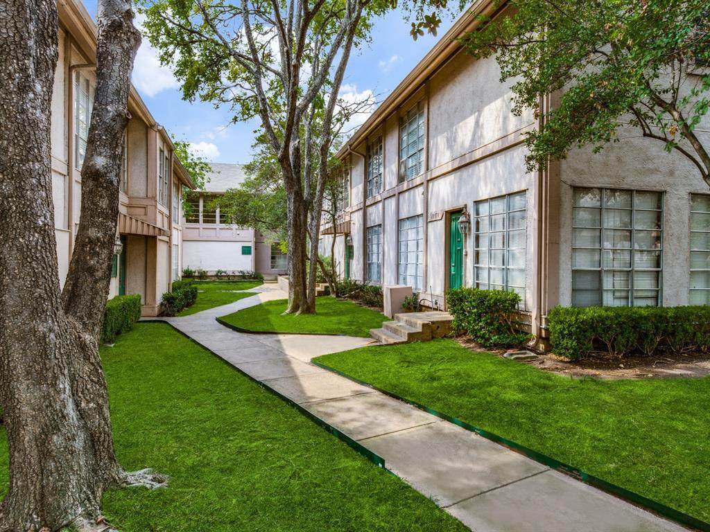 10578 High Hollows Drive - Photo 1