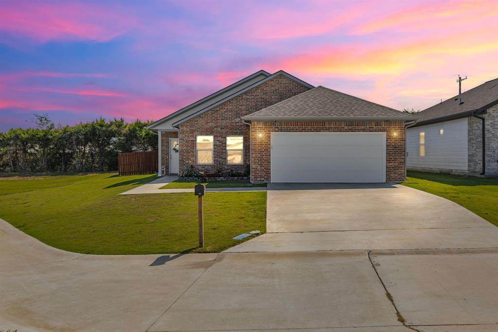 240 Marianne Circle - Photo 1