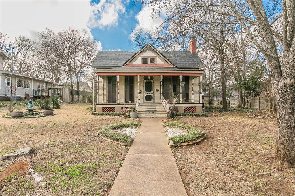 511 Royall Street - Photo 1