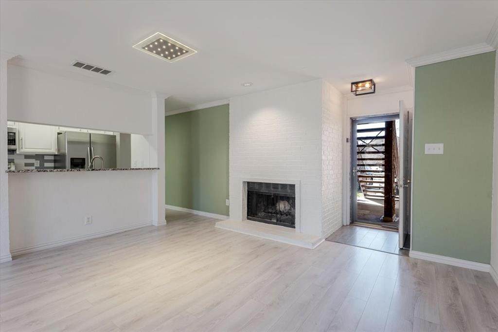 1909 Cloisters Drive - Photo 1