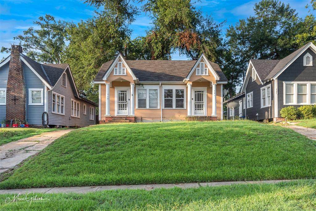721 Gladstone Boulevard - Photo 1